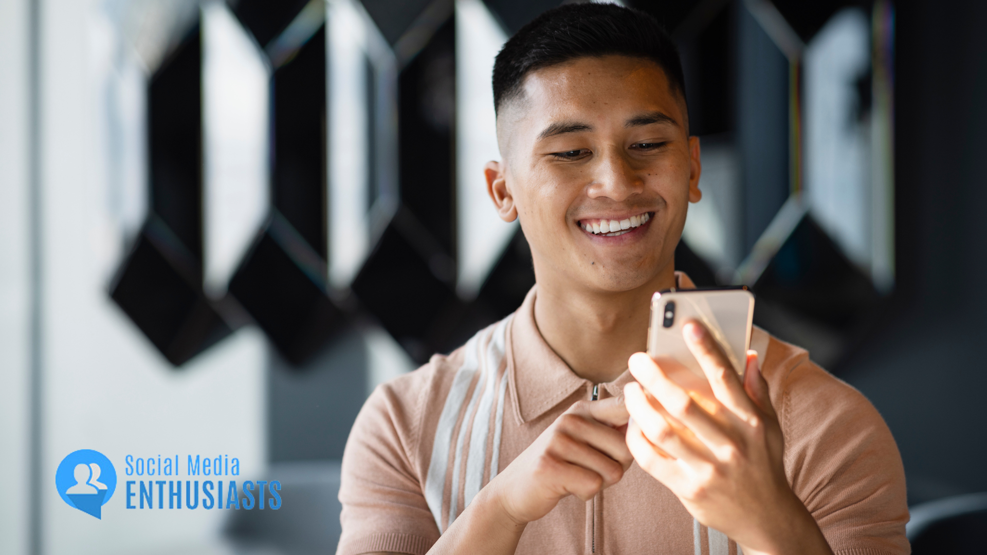 Summer Scrolls: How Seasonal Content Can Skyrocket Your Engagement in 2025