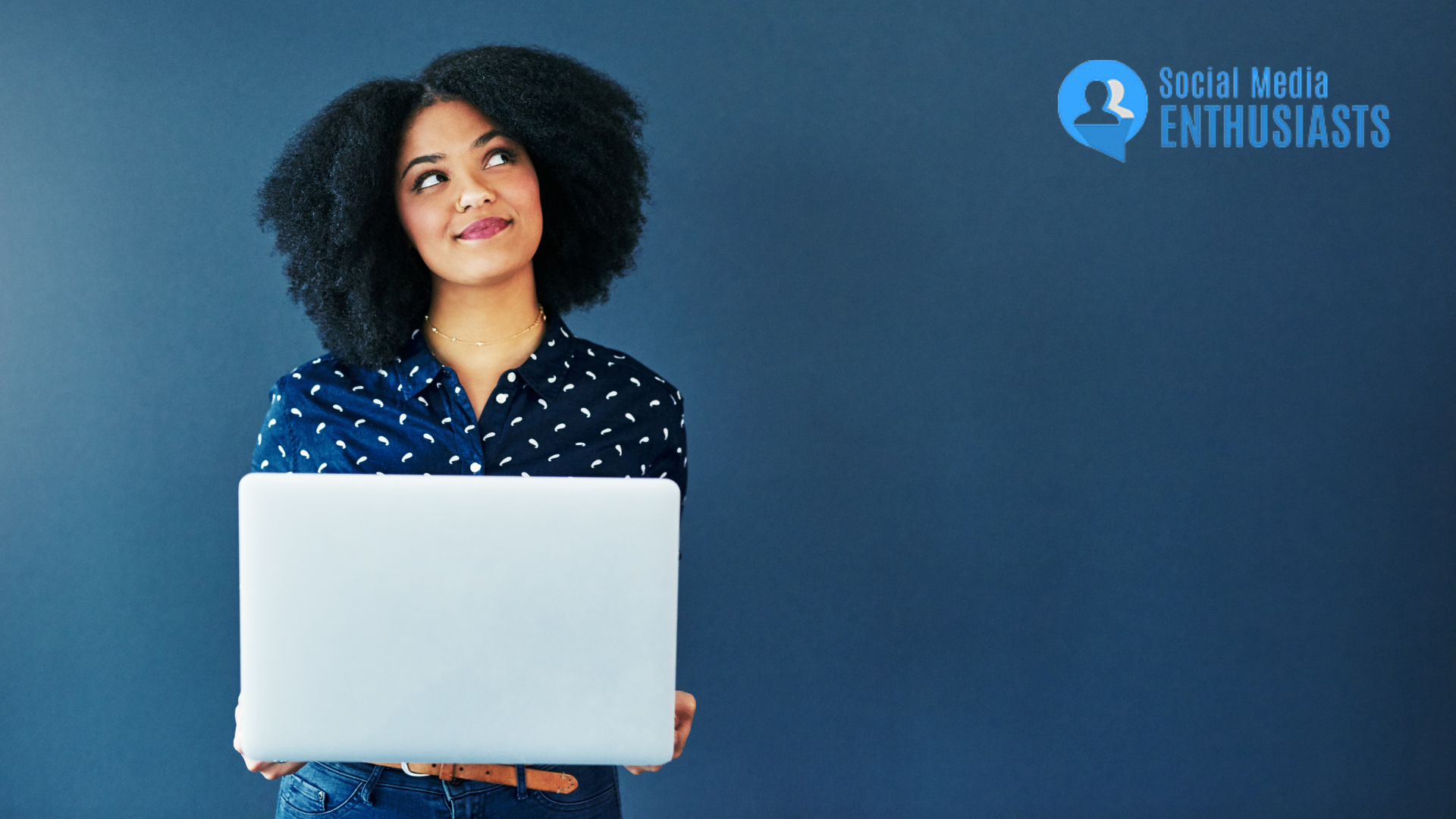 Silent Night, Viral Night: How to Create Scroll-Stopping Holiday Content